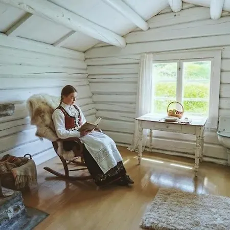 Ferienhaus Retreat By The Falls & Riverside Sauna